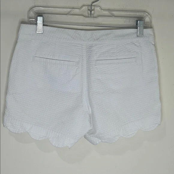 LILLY PULITZER Buttercup Shorts in Resort White Size 2 - Picture 4 of 14